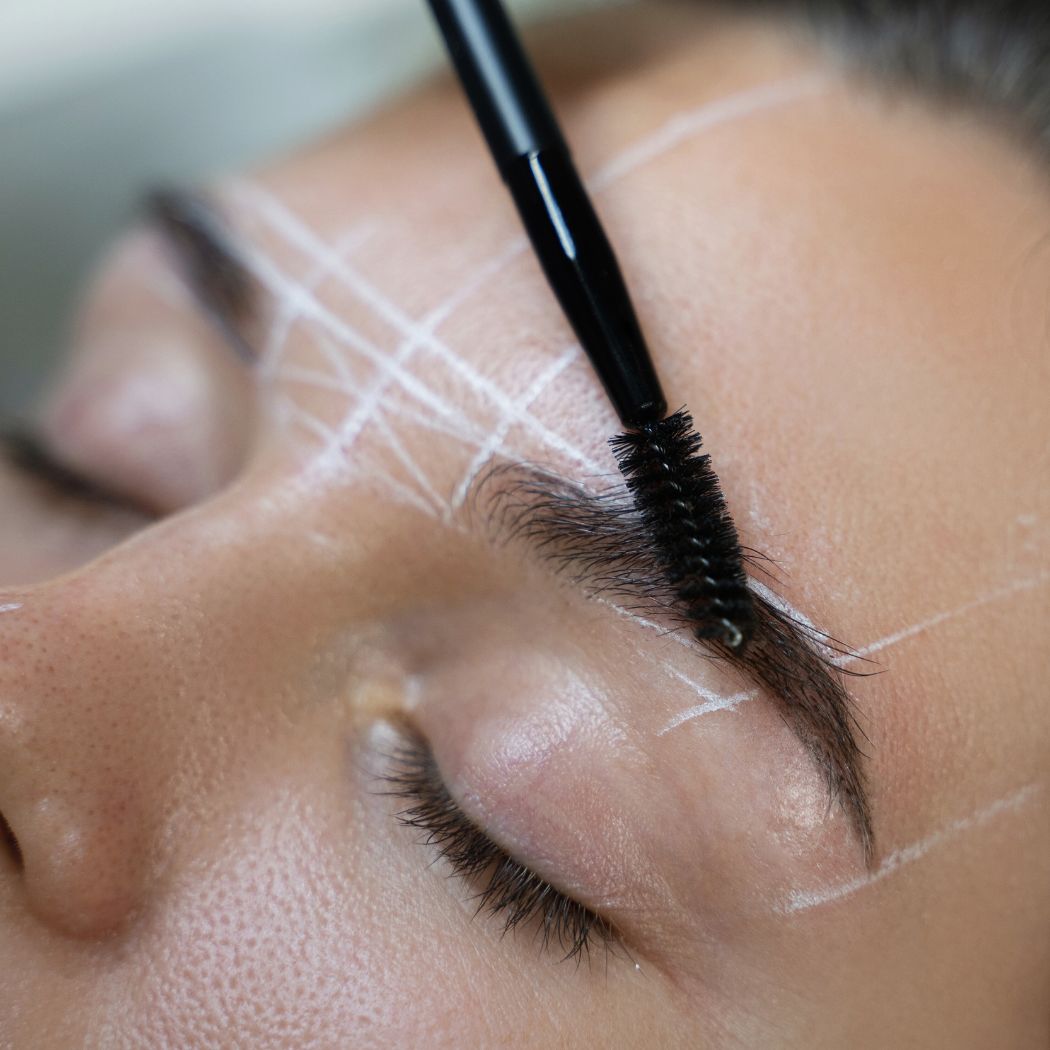 Wimpern & Augenbrauen