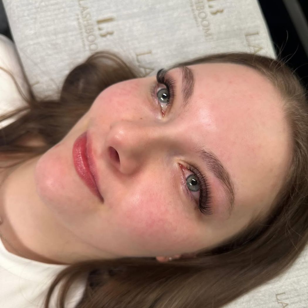 Wimpern & Augenbrauen